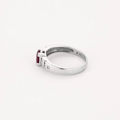 Bague 56.5 Bague or blanc, rubis et diamants 58 Facettes B250459