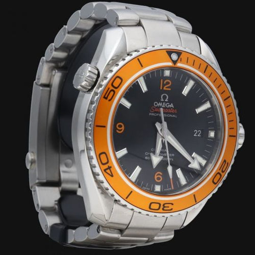 Montre Omega Seamaster Planet Ocean - Montre homme 600M en acier 58 Facettes MT43347