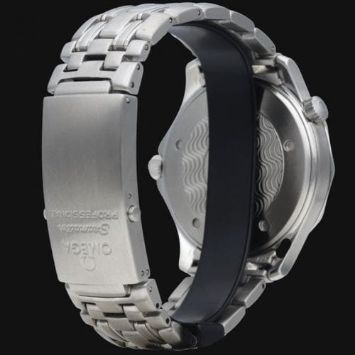 Montre Omega Seamaster Diver 300M - Montre homme quartz en acier 58 Facettes MT43700