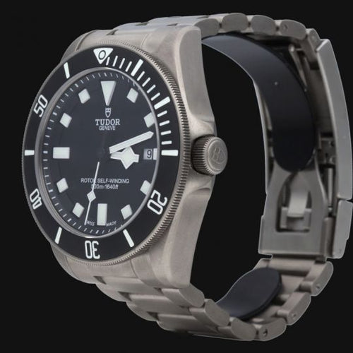Montre Tudor Pelagos - Montre automatique homme en titane 42 mm 58 Facettes MT43920