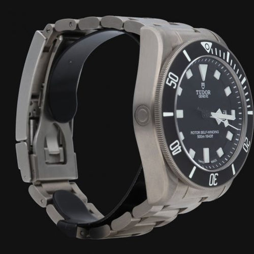 Montre Tudor Pelagos - Montre automatique homme en titane 42 mm 58 Facettes MT43920