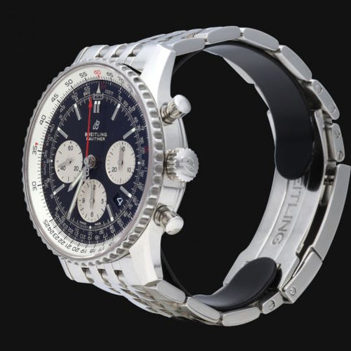 Montre Breitling Navitimer B01 - Montre chronographe 43 mm en acier 58 Facettes MT43430