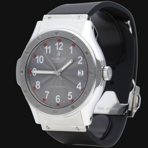 Montre Hublot Classic Fusion - Montre homme automatique 41 mm en acier 58 Facettes MT43538