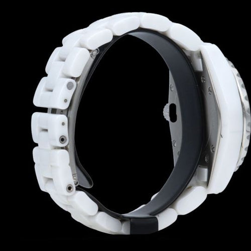 Montre Chanel J12 - Montre 33 mm à quartz en céramique 58 Facettes MT44563