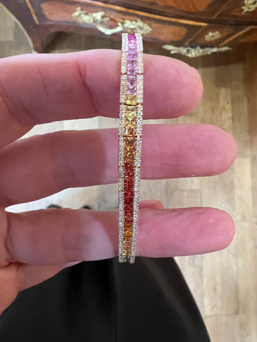 Bracelet Bracelet tennis en or rose 18 carats, saphirs arc-en-ciel et diamants 58 Facettes BRA92