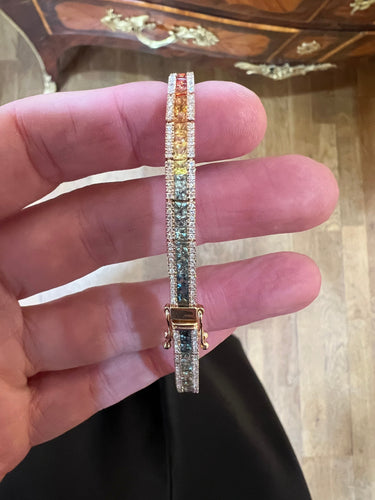 Bracelet Bracelet tennis en or rose 18 carats, saphirs arc-en-ciel et diamants 58 Facettes BRA92