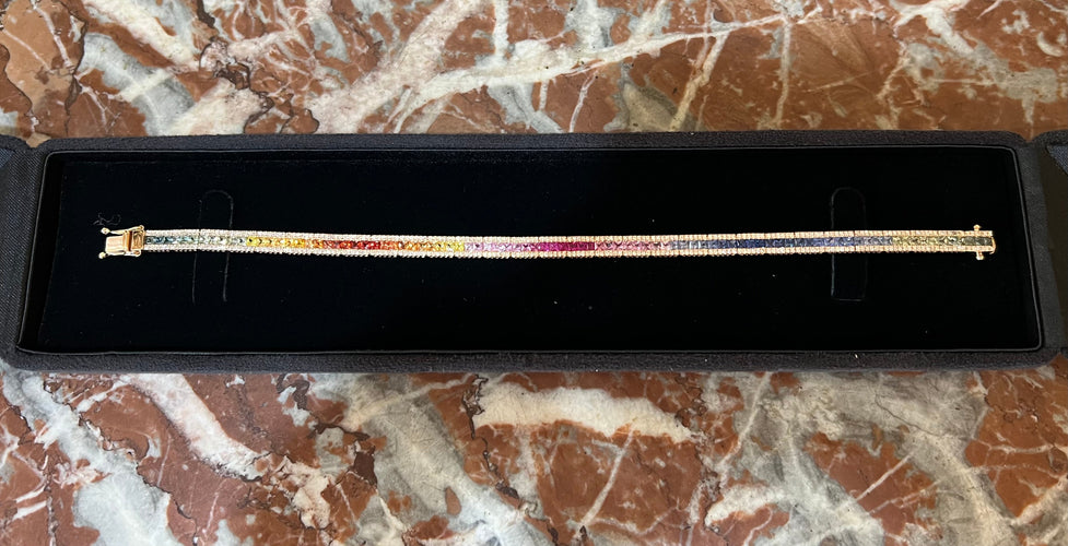 Bracelet Bracelet tennis en or rose 18 carats, saphirs arc-en-ciel et diamants 58 Facettes BRA92