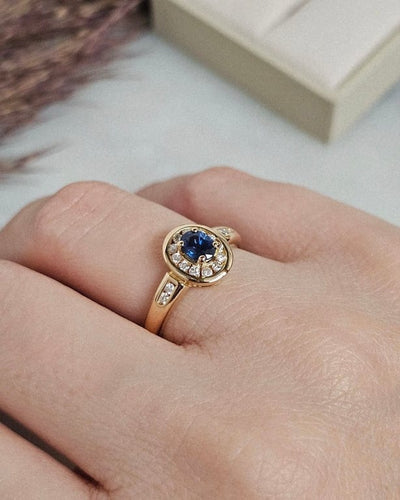 Bague 53 Bague saphir et diamants en or jaune 18 carats 58 Facettes 709