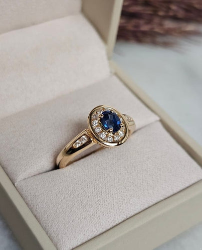 Bague 53 Bague saphir et diamants en or jaune 18 carats 58 Facettes 709