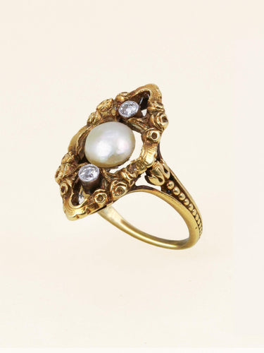 Bague 47 Bague marquise Art Nouveau or jaune perle fine diamants 58 Facettes 1260