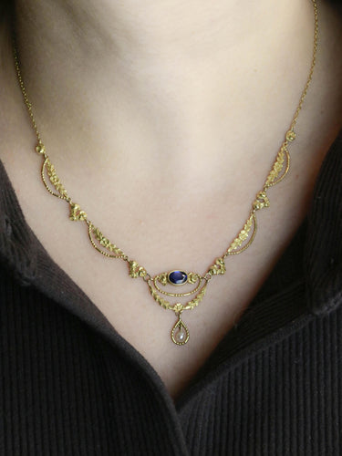 Collier Collier draperie Art Nouveau or jaune saphir perle 58 Facettes 1236.2