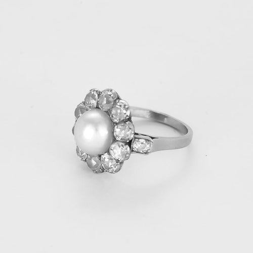 Bague 51 Rare Bague marguerite en platine, perle fine et diamants 58 Facettes GAP1897X2