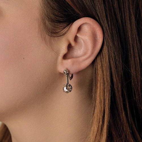 Boucles d'oreilles Paire de Dormeuse en or jaune et or gris, diamants taillés en rose 58 Facettes MON1230