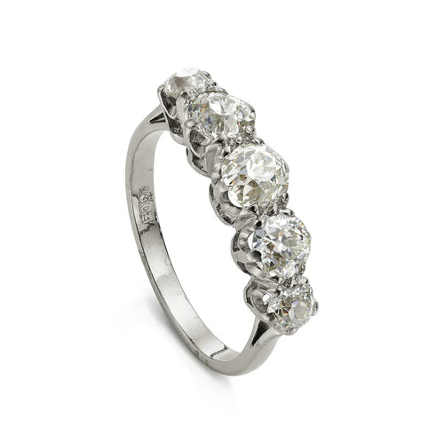 Bague Bague cinq pierres vintage en or blanc 18 ct et diamants 1,85 ct 58 Facettes VI-0004