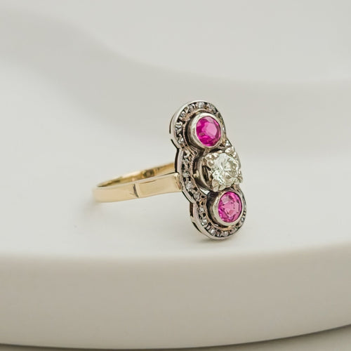 Bague 55 Bague trilogie Art déco en or jaune 585 avec diamant et rubis 58 Facettes 3136
