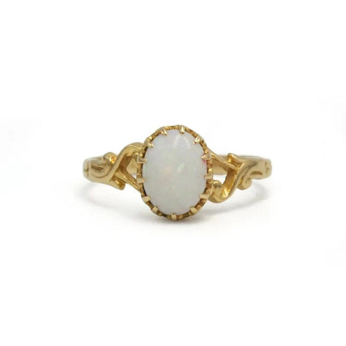 Bague 52 Bague ancienne en or jaune 750‰ sertie d’une opale blanche 58 Facettes 260011SP