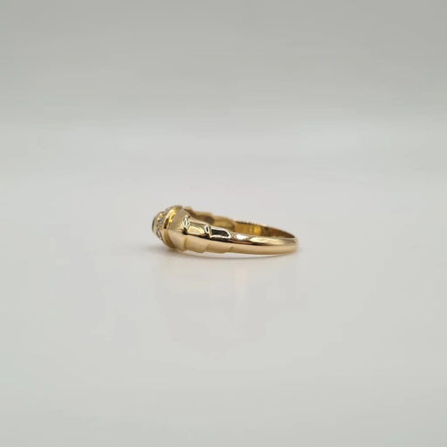 Bague 51 Bague en or jaune, diamants et saphir 58 Facettes