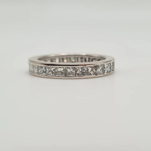 Bague 55 Alliance tour complet or blanc sertie de diamants princesses 58 Facettes