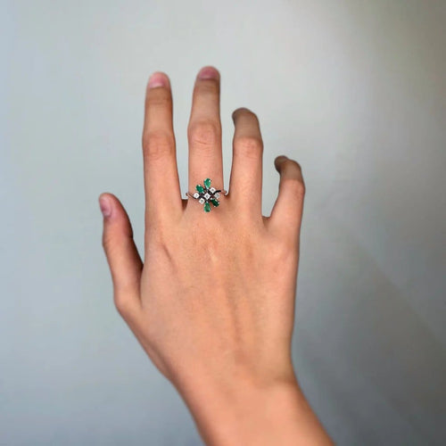 Bague 56 Bague - Or, Diamants et Emeraudes 58 Facettes 250305R