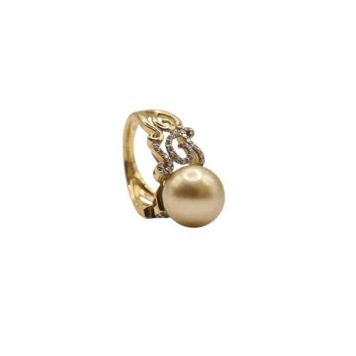 Bague 54 Bague en or jaune 18 carats, perle de culture et diamants 58 Facettes