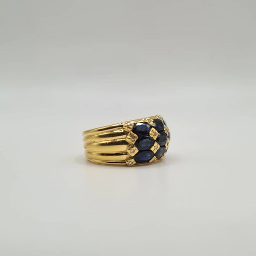 Bague 52.5 Bague bombée en or jaune, saphirs et diamants 58 Facettes