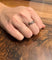 Bague 56 Cartier Entrelacés - Bague en or blanc 750 58 Facettes