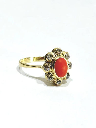 Bague 58 Bague en or jaune 18 carats avec diamants et corail rouge 58 Facettes
