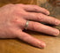 Bague 58 Alliance homme guillochée en or blanc 18 carats 58 Facettes