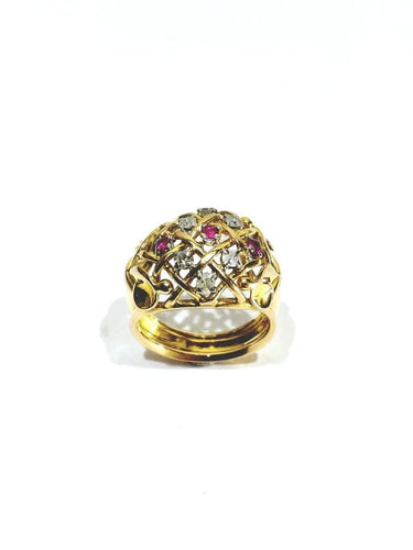 Bague 54 Bague ajourée en or champagne 18 carats avec diamants et rubis synthétiques 58 Facettes
