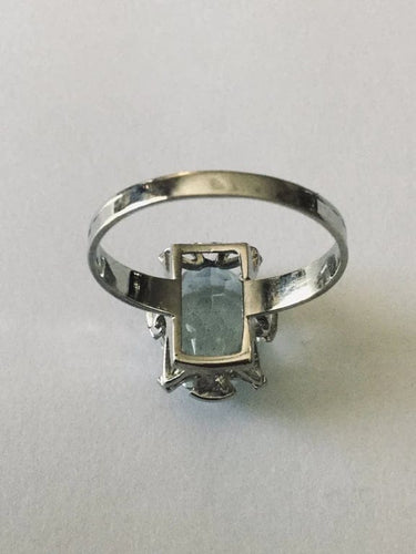 Bague 55 Bague en or blanc 18 carats sertie d’une aigue-marine 58 Facettes 598291