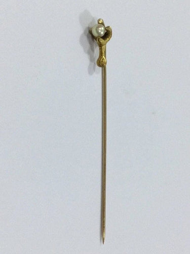 Broche Épingle à cravate patte d’aigle en or jaune 18 carats et perle 58 Facettes 958390