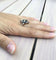 Bague 56.5 Bague en or jaune 18 carats à diamants et saphirs poire 58 Facettes