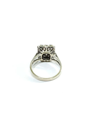 Bague 54 Bague pavée de 9 diamants en or blanc 18 carats 58 Facettes