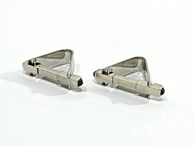 Boutons de manchette Boutons de manchette - Or blanc 18 carats et saphirs cabochons 58 Facettes 3093/1