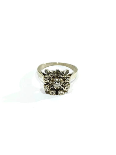 Bague 50 Bague carrée en or blanc 18 carats et diamants 58 Facettes