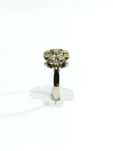 Bague 50 Bague carrée en or blanc 18 carats et diamants 58 Facettes