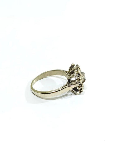 Bague 50 Bague carrée en or blanc 18 carats et diamants 58 Facettes