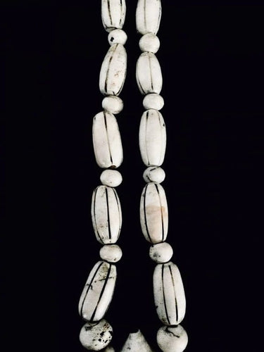Collier Collier en perles de coquillage du Nagaland 58 Facettes