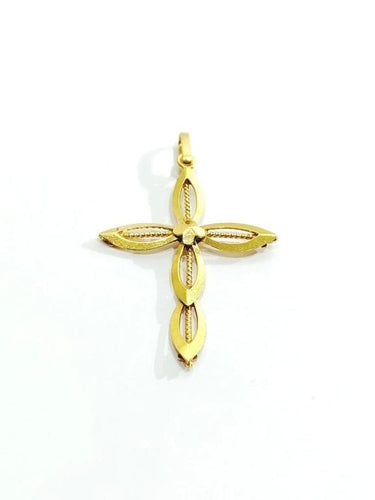 Pendentif Pendentif croix ajourée en or jaune 18 carats 58 Facettes