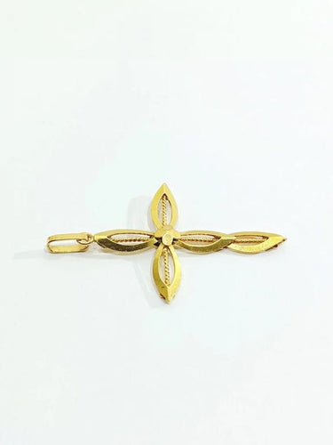 Pendentif Pendentif croix ajourée en or jaune 18 carats 58 Facettes