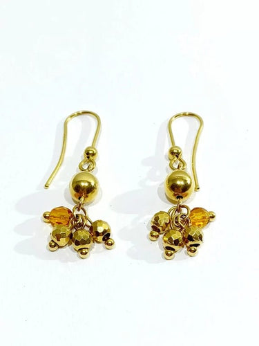 Boucles d'oreilles Boucles d’oreilles pendantes en or jaune 18 carats et perles 58 Facettes