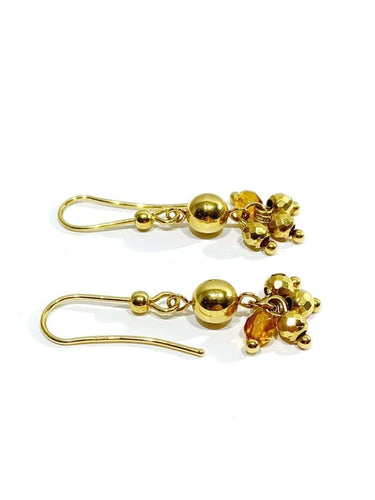 Boucles d'oreilles Boucles d’oreilles pendantes en or jaune 18 carats et perles 58 Facettes