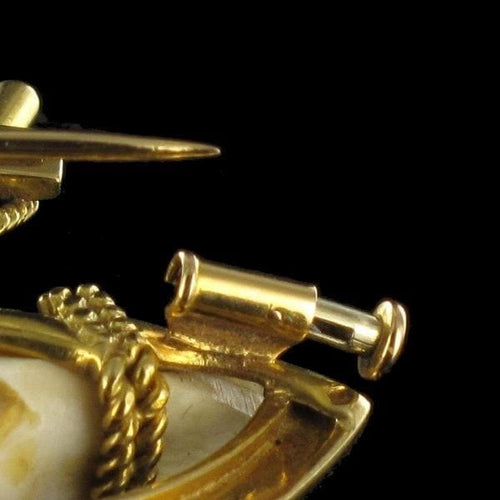 Broche Broche de chasse en or jaune 18 carats 58 Facettes 05-057-2519904