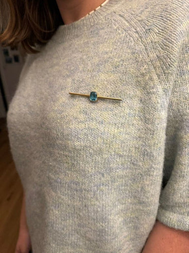 Broche Broche en or jaune 18 carats avec pierre synthétique bleue 58 Facettes