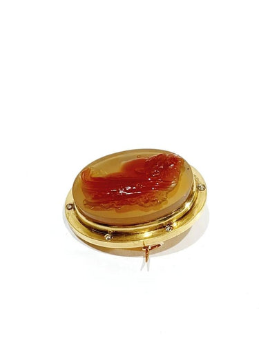 Broche Broche camée en cornaline en or jaune et diamants 58 Facettes