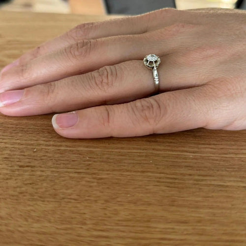 Bague 53 Bague solitaire en or blanc et diamant 0,45 ct 58 Facettes