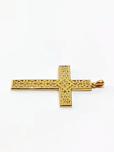 Pendentif Pendentif croix ajourée en or 18 carats 58 Facettes