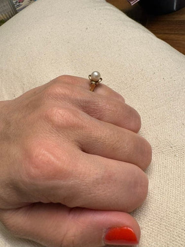 Bague 51 Bague en or jaune 18 carats avec perle 58 Facettes