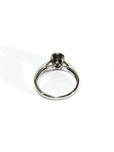 Bague 50.5 Bague en or blanc 18 carats pavée de diamants 58 Facettes