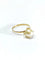 Bague 53.5 Bague en or jaune 18 carats et perle 58 Facettes